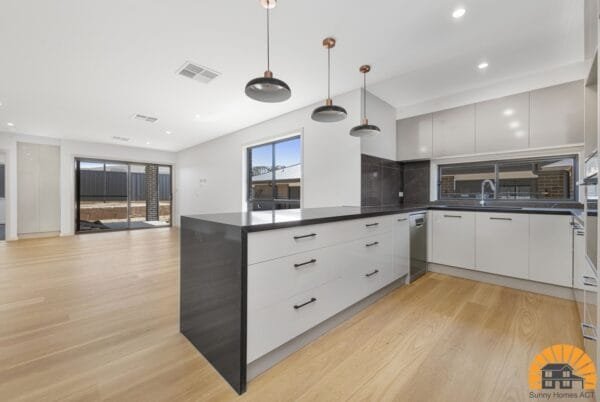 Manhattan 210 (7-74 Taylor)
