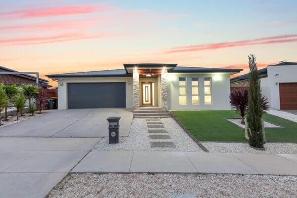 Bonner 81 Henry Williams St