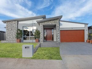 1-61 Moncrieff